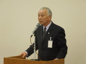 開会のあいさつをする花田副本部長