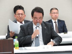 議長を務めた唐橋副本部長