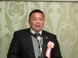 星崎　健次南足柄市議会議員　