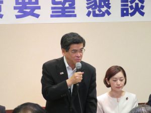 要望事項の回答する石井国土交通大臣